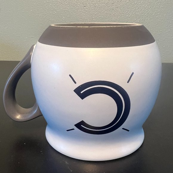 THRESHOLD Monogram Initial Letter "C ” White Matte Finish Stoneware Mug - Picture 5 of 7